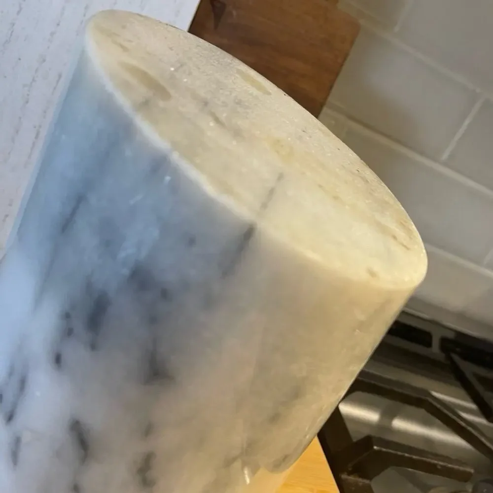 Unbranded offset wine